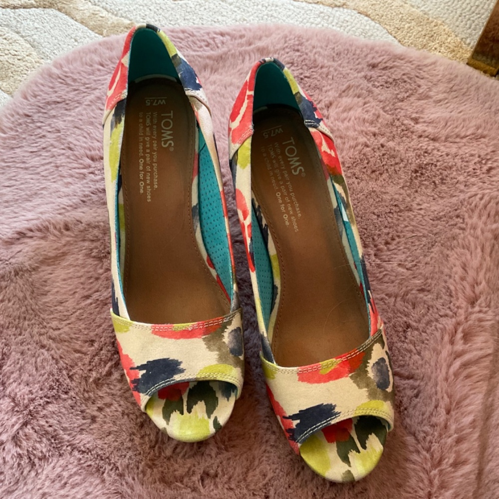 Toms shoes peeptoe,  Stella Tangerine Wedge, great condition! - Picture 4 of 9